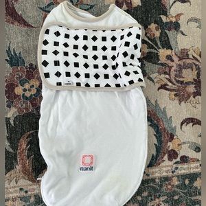 Nanit 0-3M Zipper & Velcro Smart Swaddle